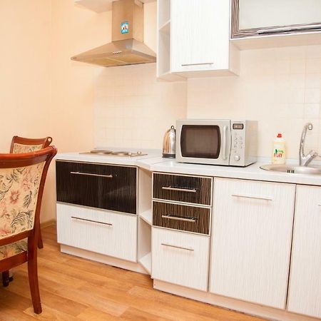 Semi-Luxury Apartment On Zhukovskogo Street 57 Zaporizhia Extérieur photo