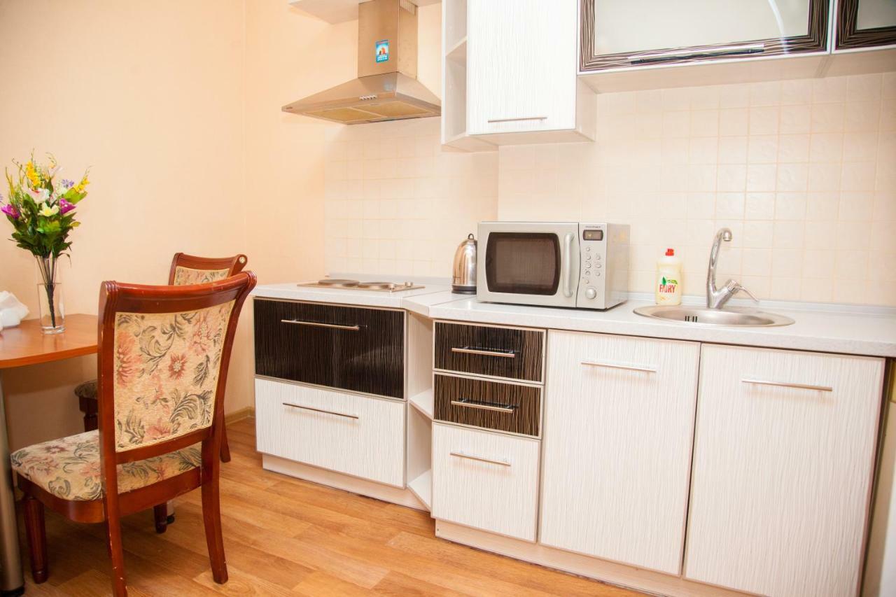 Semi-Luxury Apartment On Zhukovskogo Street 57 Zaporizhia Extérieur photo