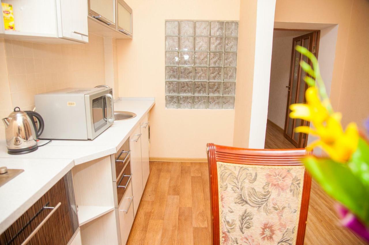 Semi-Luxury Apartment On Zhukovskogo Street 57 Zaporizhia Extérieur photo